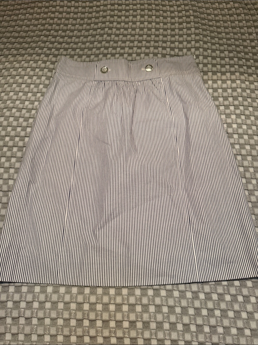 Brooks Brothers women’s 2 Navy and White Pinstripe Pencil Skirt